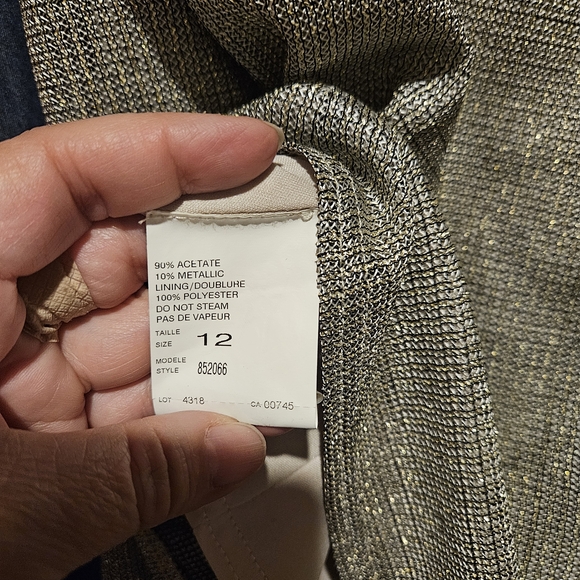 JS Collections Metallic Gold Tank Top - Picture 3 of 9